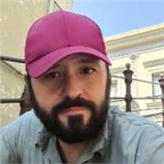 Impartisco lezioni private sia in presenza che online con passione, professionalità ed empatia da oltre 15 anni!